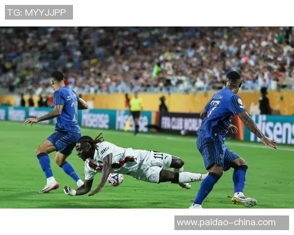 西甲激情对决曼城狂胜尤文图斯五球大捷引发全场沸腾